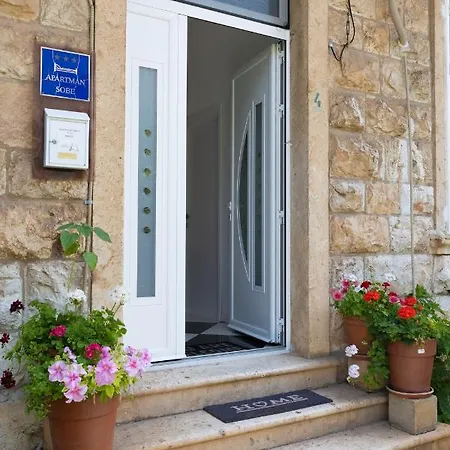 Guest House Cinema Close To Port Dubrovnik Exterior photo